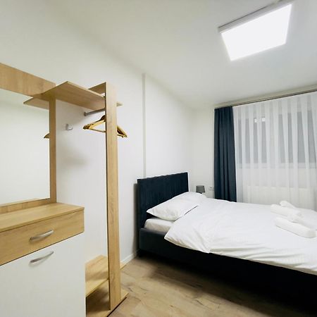 Hotel Pristinanest Zewnętrze zdjęcie