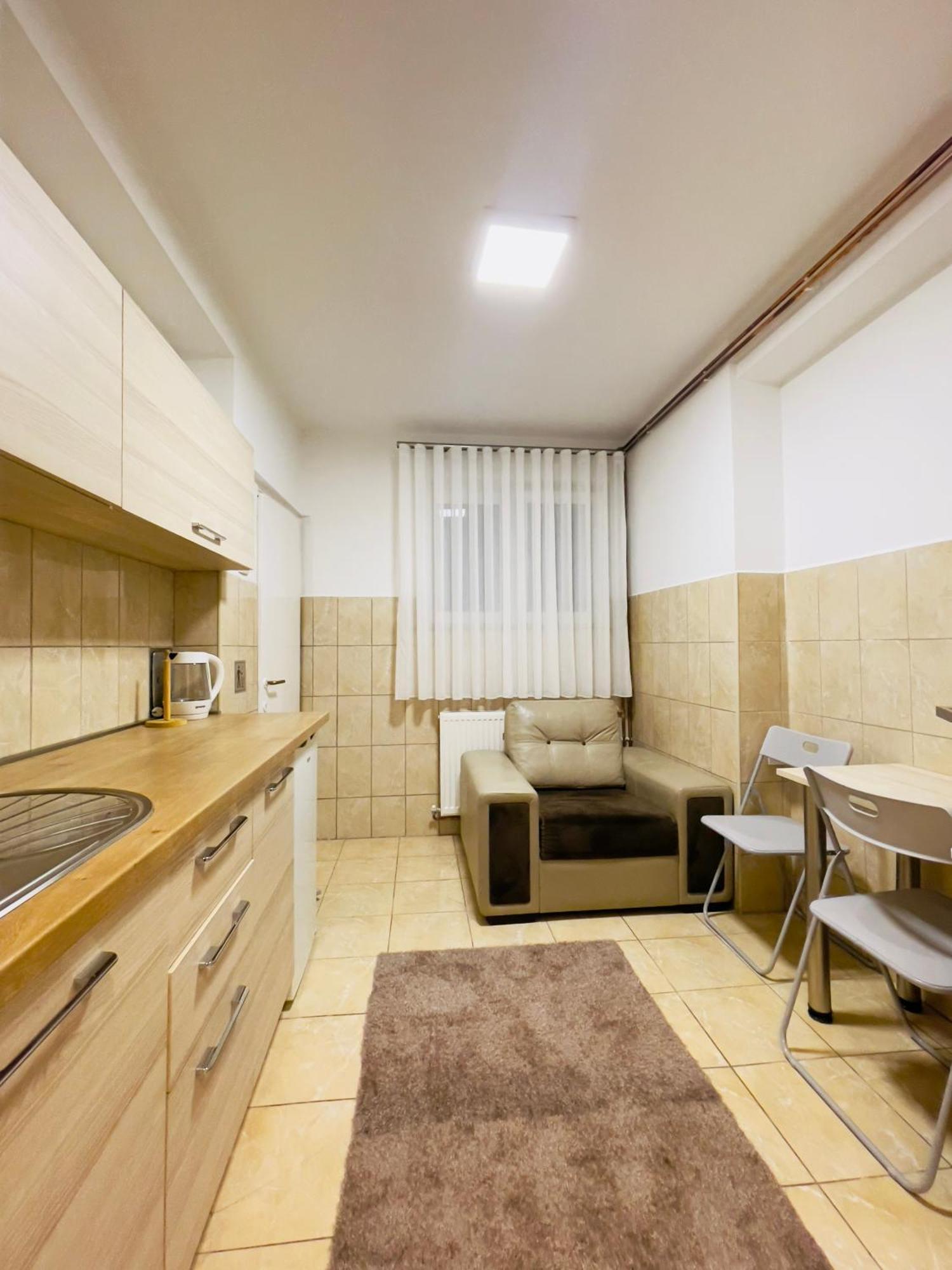 Hotel Pristinanest Zewnętrze zdjęcie