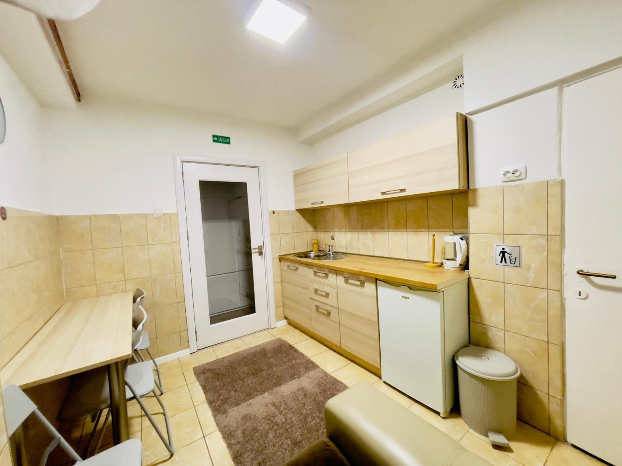 Hotel Pristinanest Zewnętrze zdjęcie